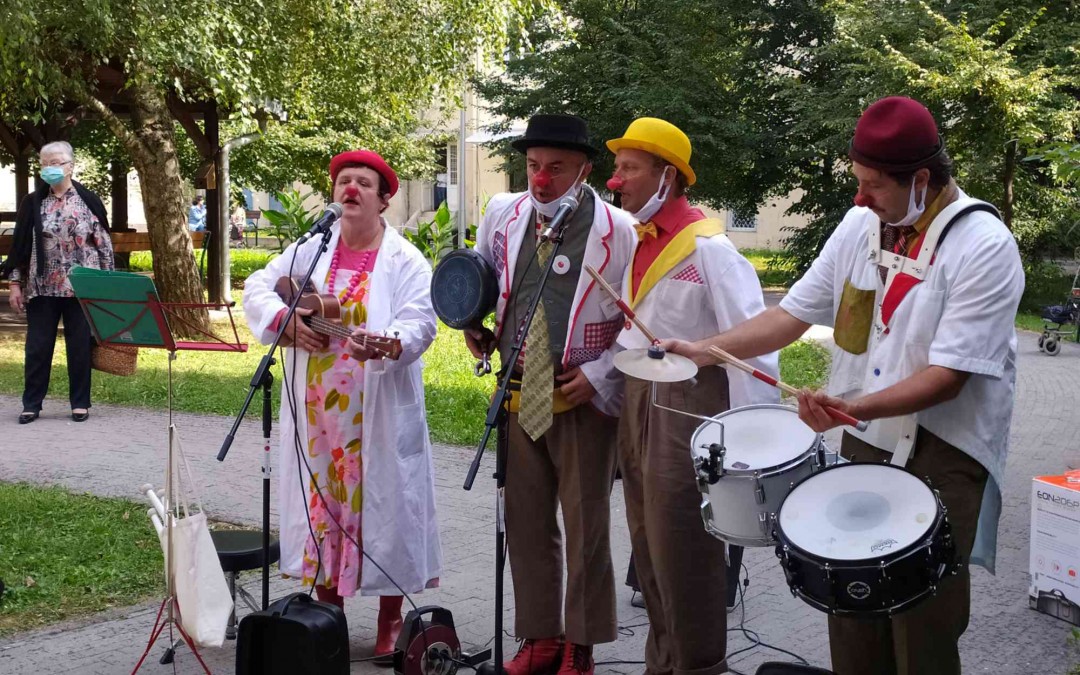 Crveni nosovi