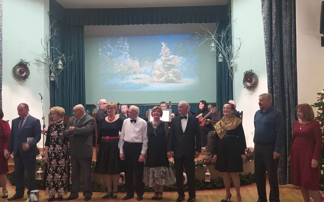 Adventski bal