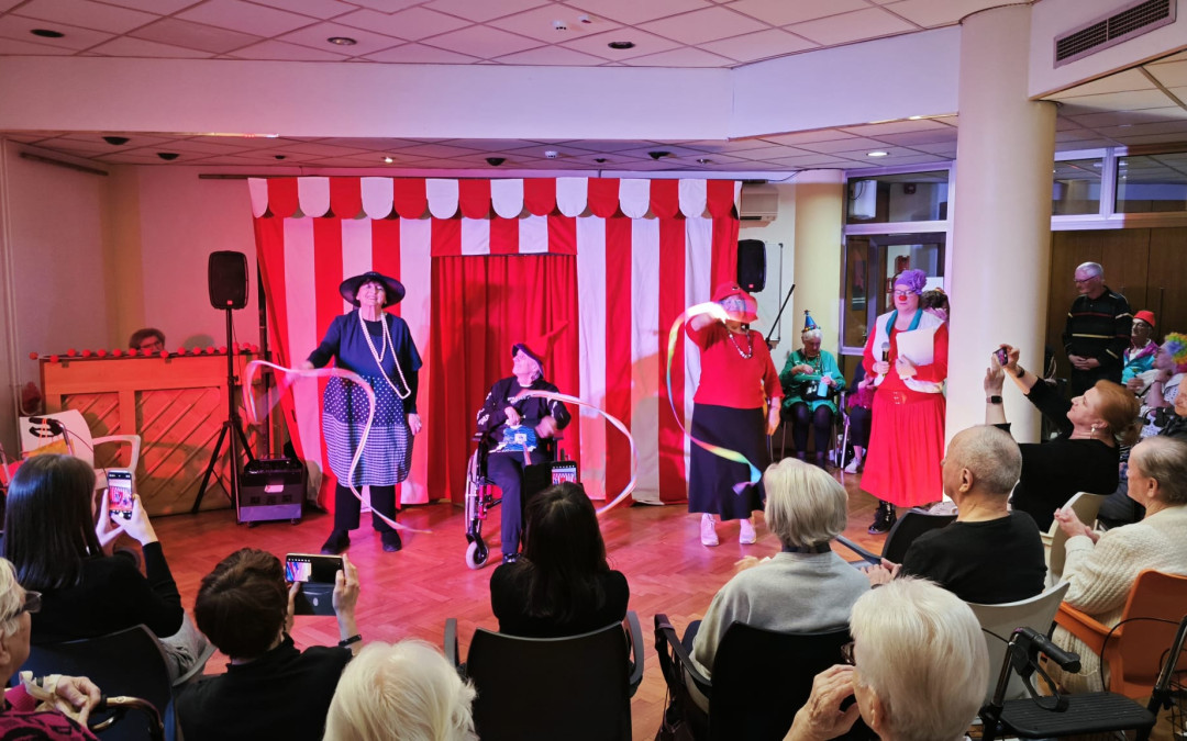 Cirkus varijete – Smijeh budi nadu