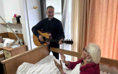 Svjetski dan bolesnika:  Suze radosnice i pjesma u  Domu!