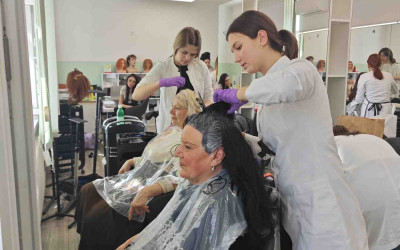 „ŽENE ZA ŽENE“ – dan uljepšavanja i osmijeha